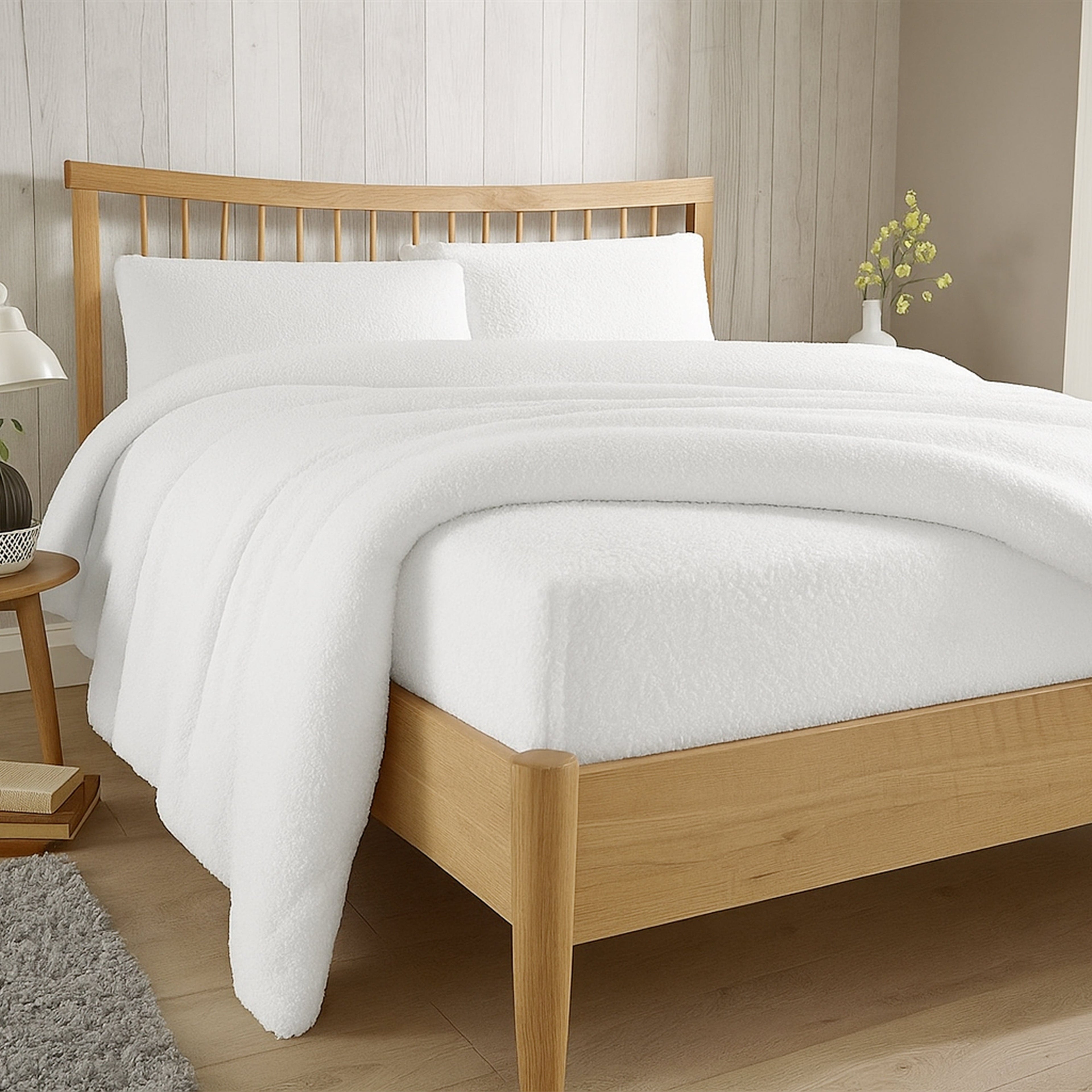OLIVIA ROCCO Teddy Fleece Extra Deep Fitted Sheet